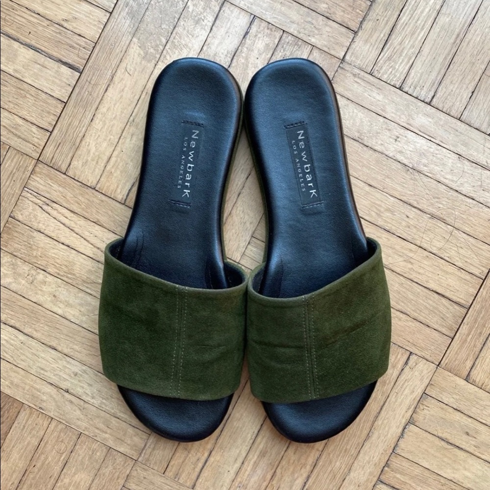 NewbarK green suede slides